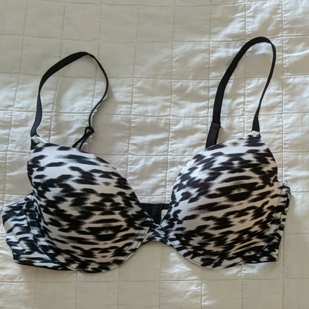 Pink VS Wear Everywhere Demi black & white bra 34C